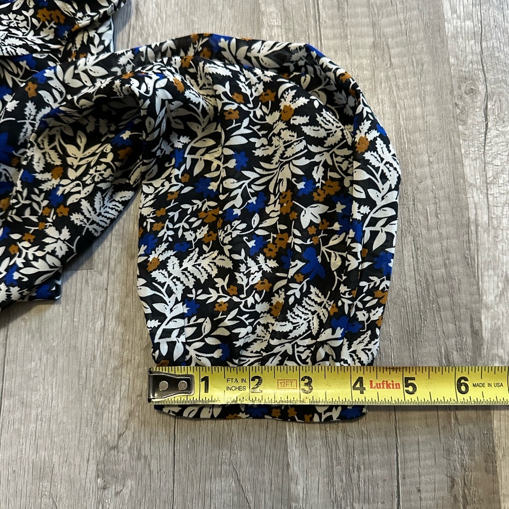 Skies Are Blue BOHO Long Sleeve Floral Bubble Sleeve V‎ Neck Blouse Size Medium - Picture 16 of 16
